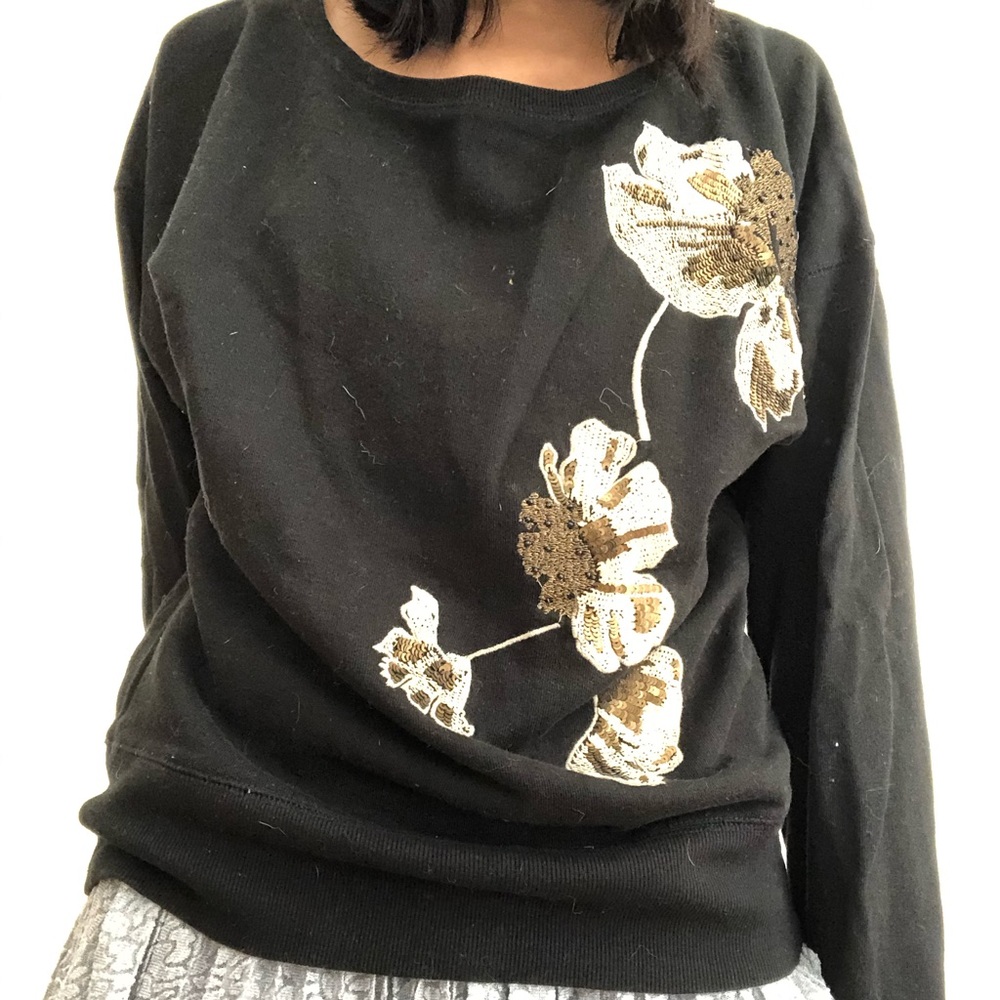 French connection sweatshirt with sequins lotus